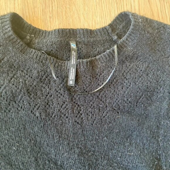 ** Kuhl merino wool blend sweater Black fuzzy Small - Picture 6 of 9